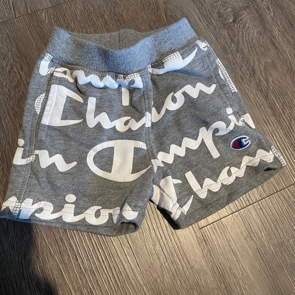 Champion Shorts Size 18M